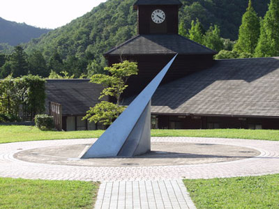 公園 キャンプ オート 時計 丘 場 の 日